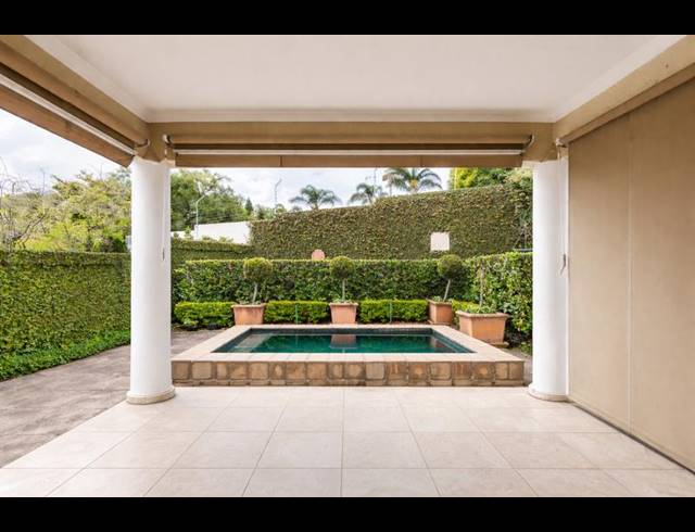 2 BEDROOM SIMPLEX FOR SALE IN WATERKLOOF RIDGE